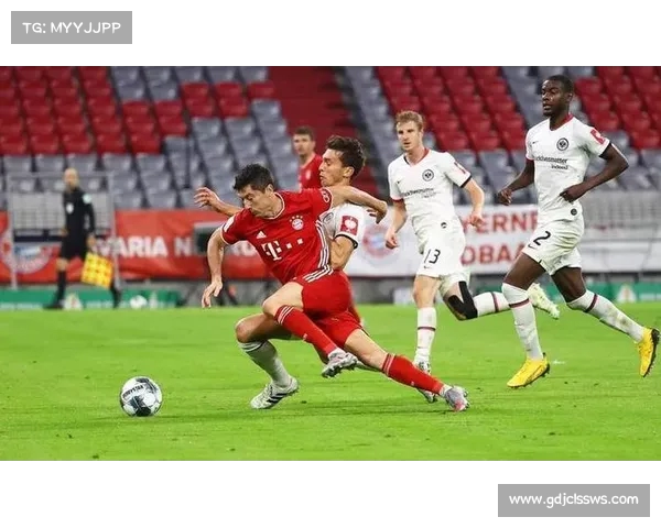 法甲联赛中路渗透战术解析与应用:进攻组织与防守破解策略探讨 法甲联赛中路渗透战术解析与应用:进攻组织与防守破解策略探讨