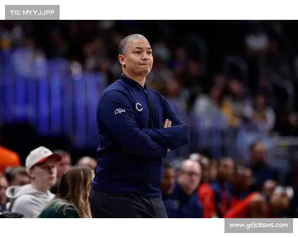 NBA绝对统治力的背后因素解析:历史巨星、战术演变与未来趋势的深度剖析 NBA绝对统治力的背后因素解析:历史巨星、战术演变与未来趋势的深度剖析
